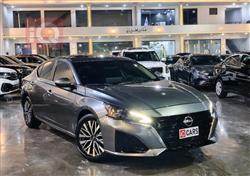 نيسان ألتيما